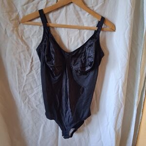 honors intimates Black satin bodysuit with adjustable straps and open back 40D